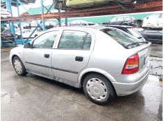 opel astra g sedán (t98) del año 2001