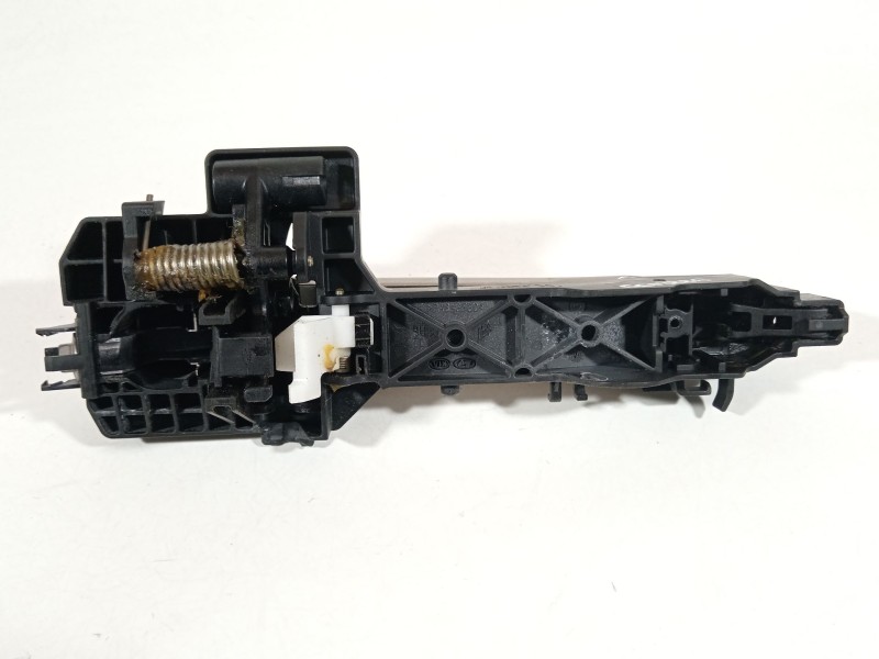 Recambio de maneta exterior delantera derecha para hyundai tucson essence bluedrive 2wd referencia OEM IAM 82661D7000  