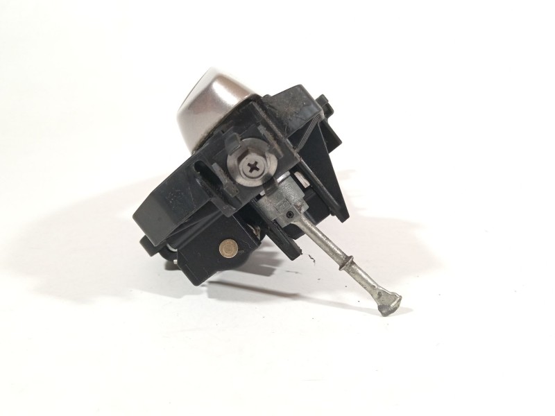 Recambio de maneta exterior delantera izquierda para hyundai tucson essence bluedrive 2wd referencia OEM IAM 82651D7000  