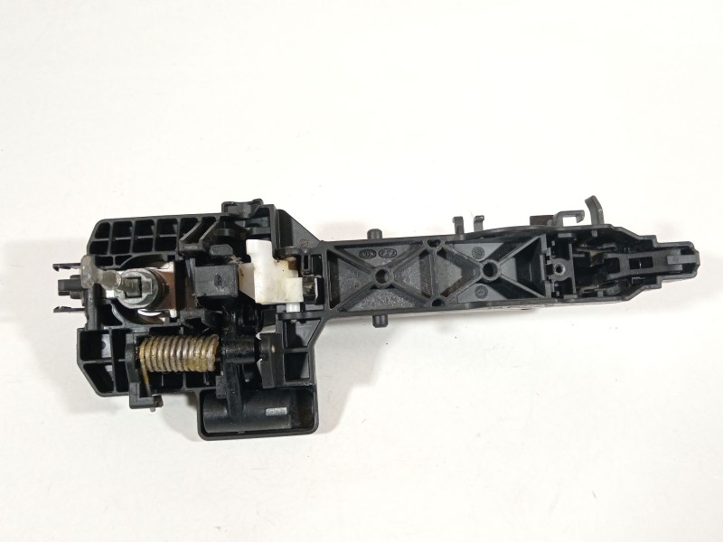 Recambio de maneta exterior delantera izquierda para hyundai tucson essence bluedrive 2wd referencia OEM IAM 82651D7000  
