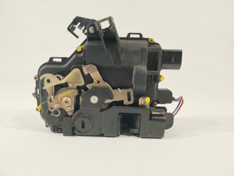 Recambio de cerradura puerta trasera izquierda para seat leon (1m1) 1.9 tdi referencia OEM IAM 3B4839015A  