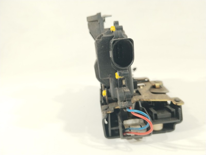 Recambio de cerradura puerta trasera izquierda para seat leon (1m1) 1.9 tdi referencia OEM IAM 3B4839015A  