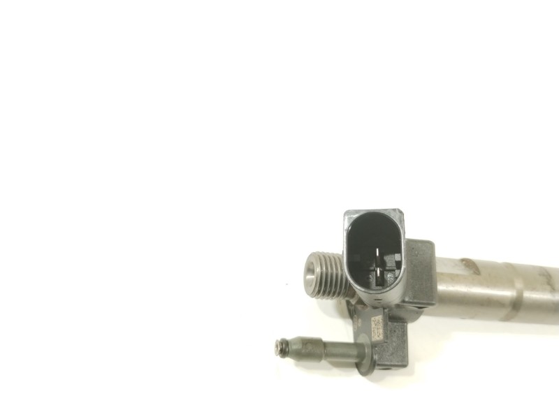 Recambio de inyector para bmw 5 touring (f11) 525 d xdrive referencia OEM IAM 782346101 0445117030 