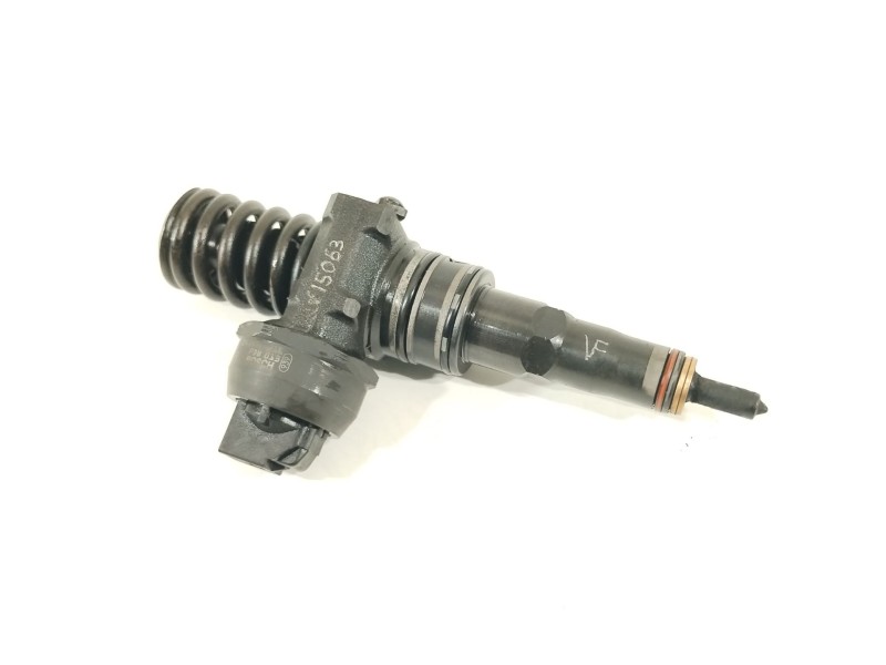 Recambio de inyector para volkswagen passat b5.5 (3b3) 1.9 tdi referencia OEM IAM 038130073BA 0414720216 