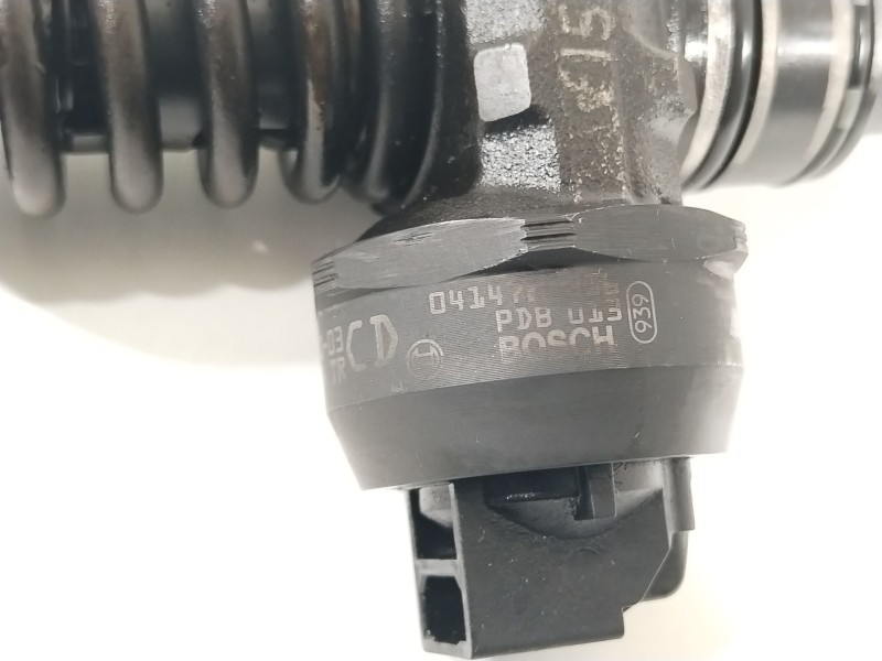 Recambio de inyector para volkswagen passat b5.5 (3b3) 1.9 tdi referencia OEM IAM 038130073BA 0414720216 