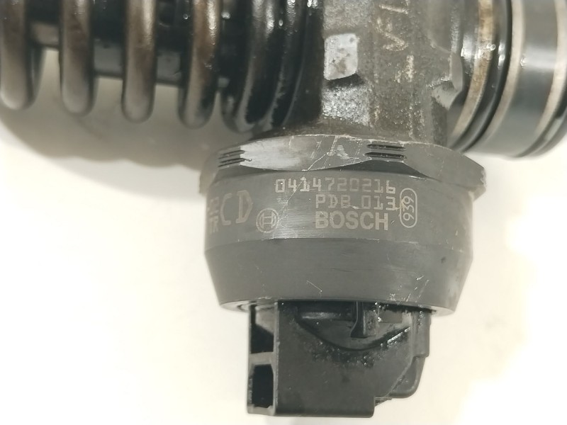 Recambio de inyector para volkswagen passat b5.5 (3b3) 1.9 tdi referencia OEM IAM 038130073BA 0414720216 