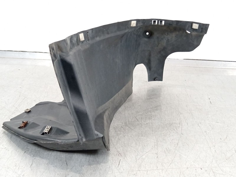 Recambio de paso de rueda delantero izquierdo para audi a5 sportback (f5a) advanced quattro referencia OEM IAM 8W6853887  