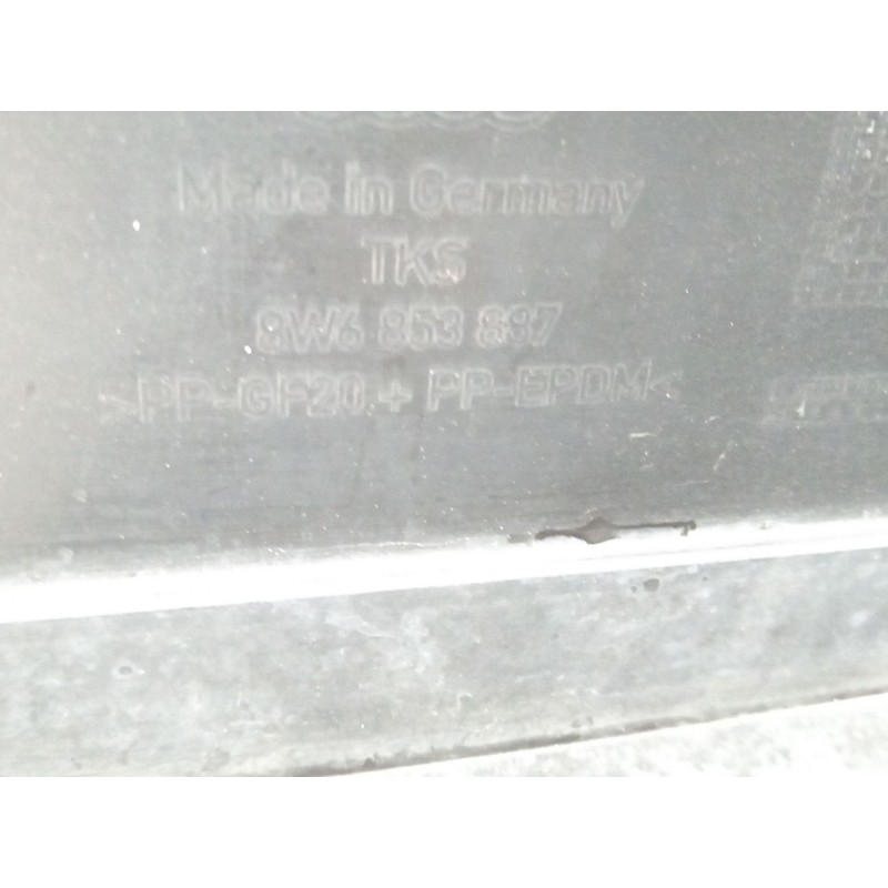 Recambio de paso de rueda delantero izquierdo para audi a5 sportback (f5a) advanced quattro referencia OEM IAM 8W6853887  