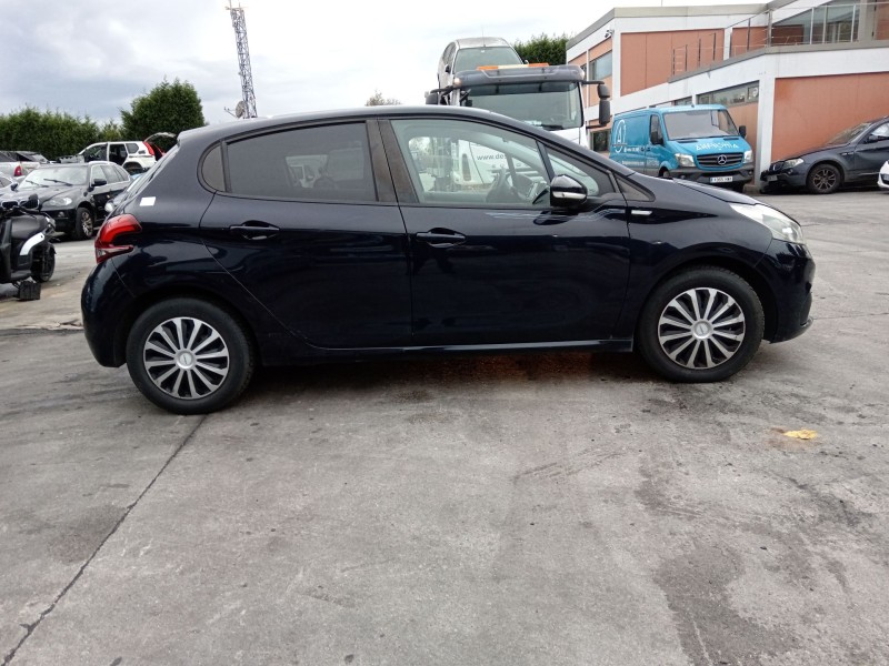 peugeot 208 i (ca_, cc_) del año 2015