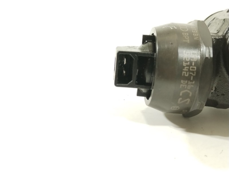 Recambio de inyector para seat leon (1p1) 1.9 tdi referencia OEM IAM 038130073BN  0414720313