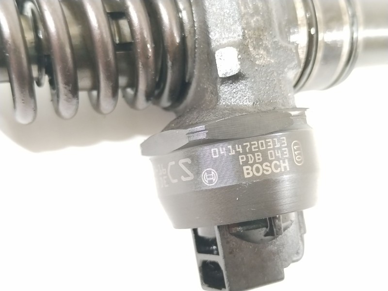 Recambio de inyector para seat leon (1p1) 1.9 tdi referencia OEM IAM 038130073BN  0414720313