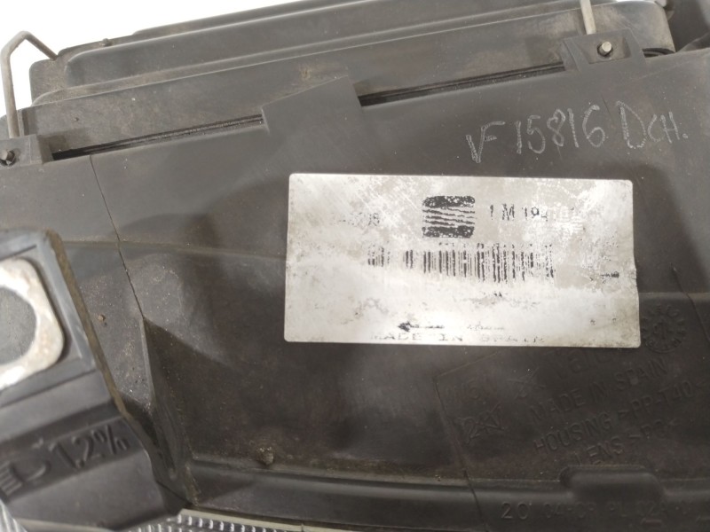 Recambio de faro derecho para seat leon (1m1) 1.9 tdi referencia OEM IAM 1M1941016  
