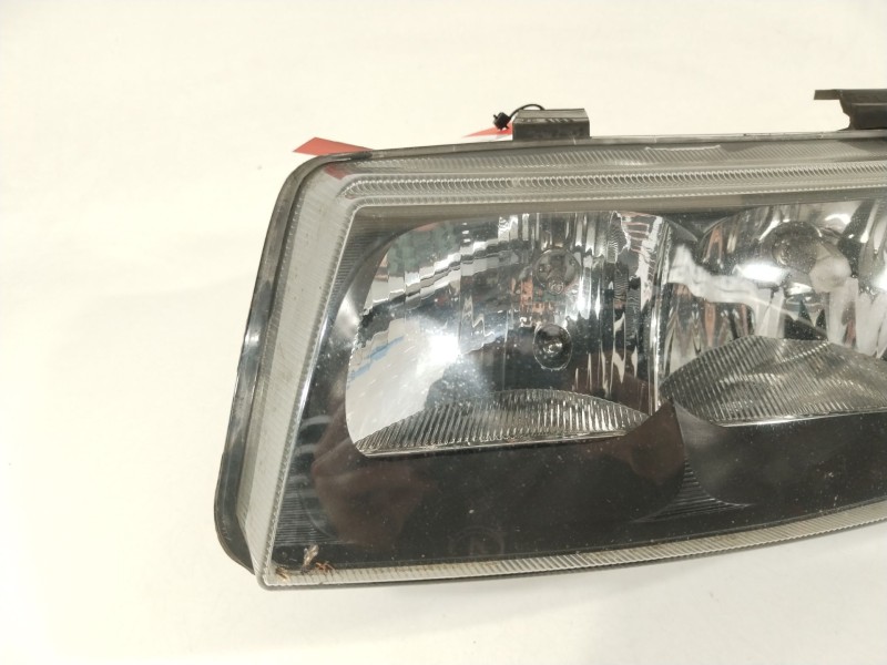 Recambio de faro izquierdo para seat leon (1m1) 1.9 tdi referencia OEM IAM 1M1941015  
