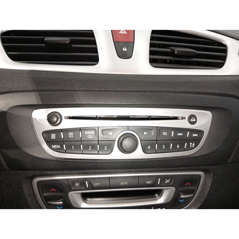 Recambio de sistema audio / radio cd para renault grand scénic iii (jz0/1_) 1.9 dci referencia OEM IAM   