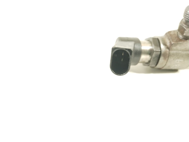 Recambio de inyector para mazda 3 sedán (bl) 1.6 mzr cd (bl14) referencia OEM IAM 9802448680  A00B8704