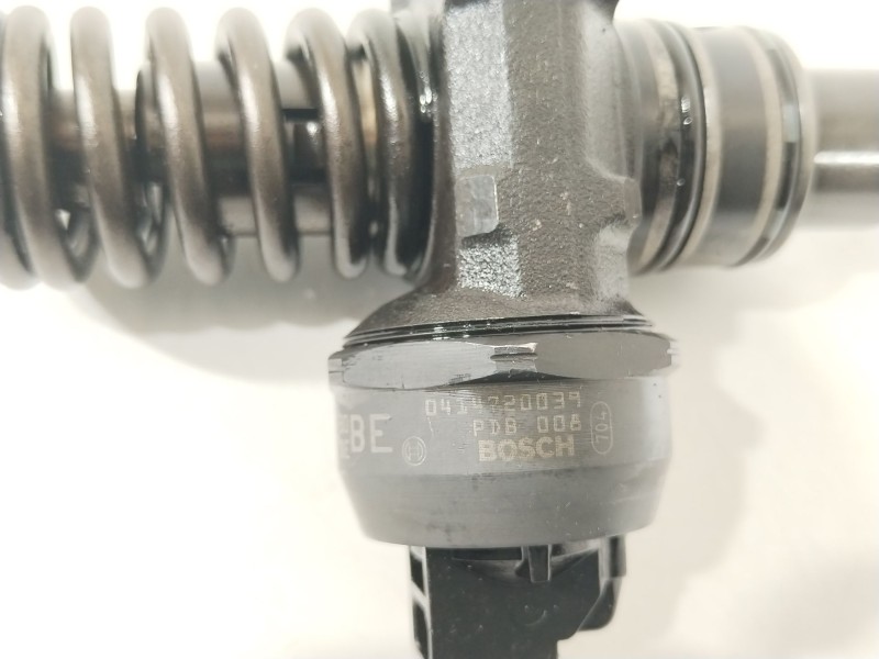 Recambio de inyector para seat leon (1m1) 1.9 tdi referencia OEM IAM 038130073AL  0414720039