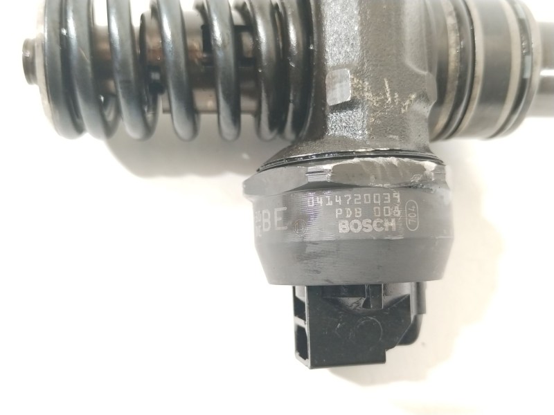 Recambio de inyector para seat leon (1m1) 1.9 tdi referencia OEM IAM 038130073AL  0414720039