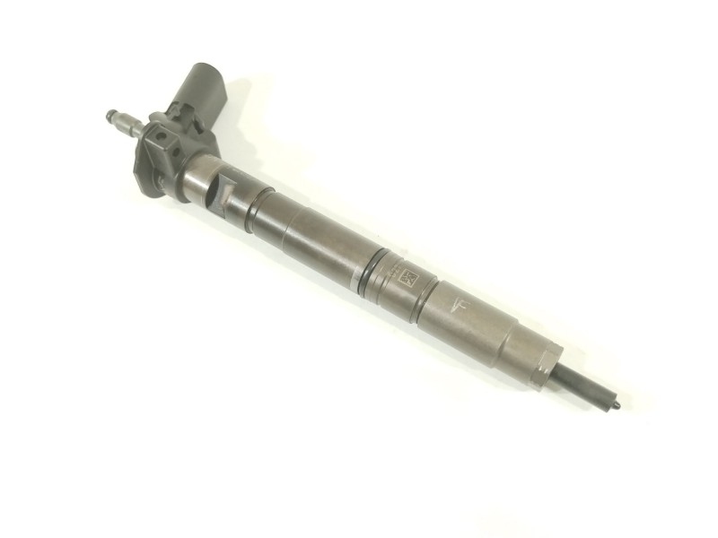 Recambio de inyector para volkswagen passat berlina (3c2) advance plus referencia OEM IAM 03L130277  0445116030