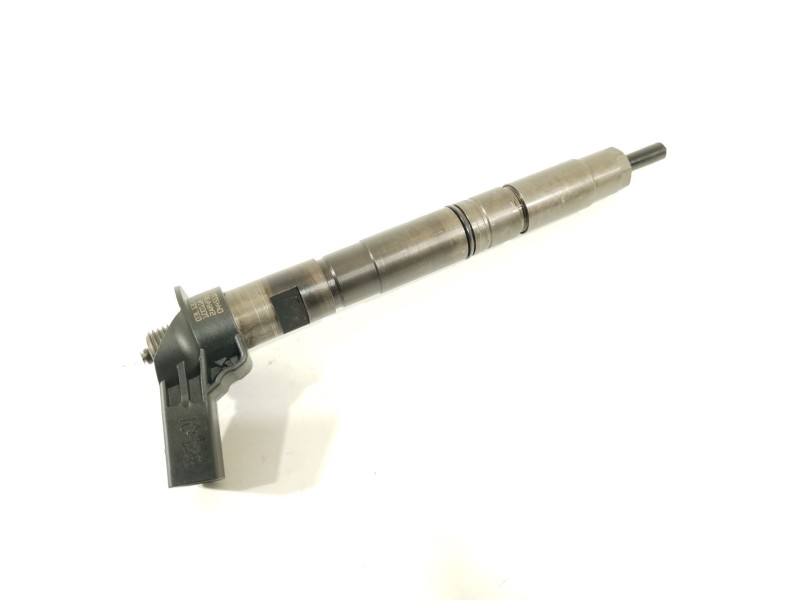 Recambio de inyector para volkswagen passat berlina (3c2) advance plus referencia OEM IAM 03L130277  0445116030