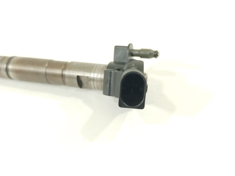 Recambio de inyector para volkswagen passat b6 (3c2) 2.0 tdi referencia OEM IAM 0986435360  03L130277