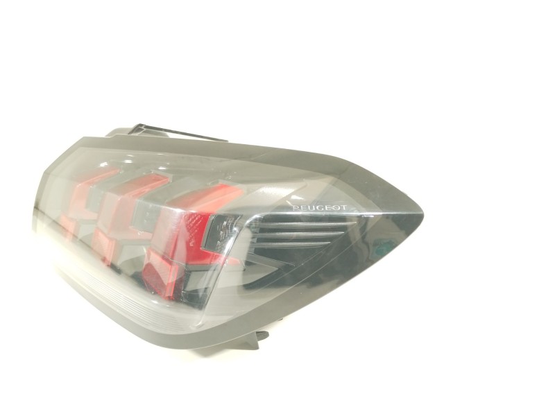 Recambio de piloto trasero derecho para peugeot 208 2020 referencia OEM IAM 9823216580 73250912 