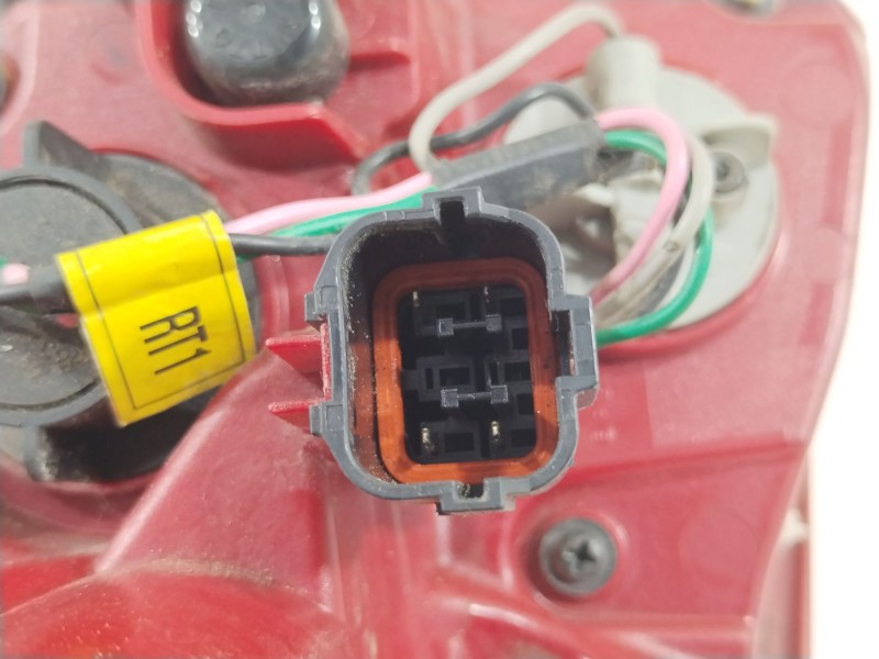 Recambio de piloto trasero derecho para hyundai tucson essence bluedrive 2wd referencia OEM IAM 92402D7000  