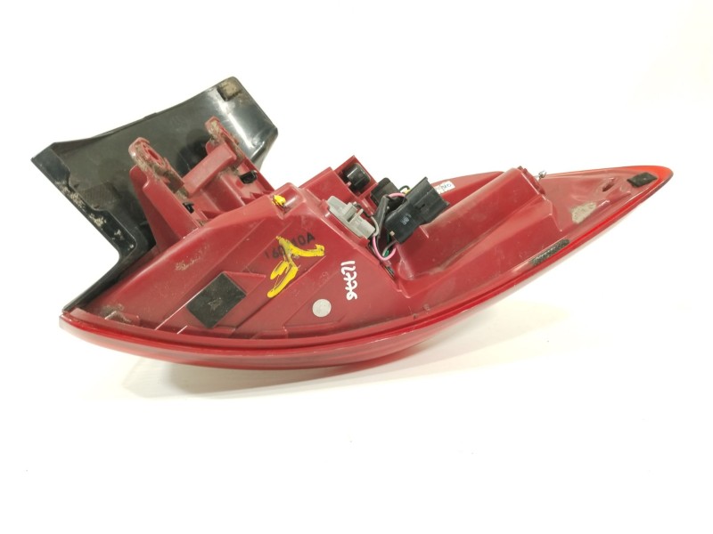 Recambio de piloto trasero izquierdo para hyundai tucson essence bluedrive 2wd referencia OEM IAM 92401D7000  