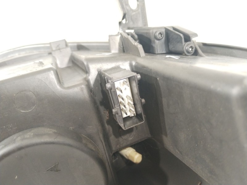 Recambio de faro izquierdo para peugeot 407 (6d_) 1.6 hdi 110 (6d9hzc, 6d9hyc) referencia OEM IAM 9660236180 0301213201 