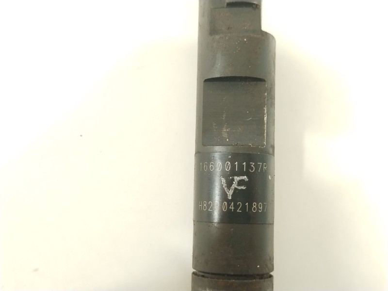 Recambio de inyector para dacia duster ambiance 4x2 referencia OEM IAM 166001137R  28232251