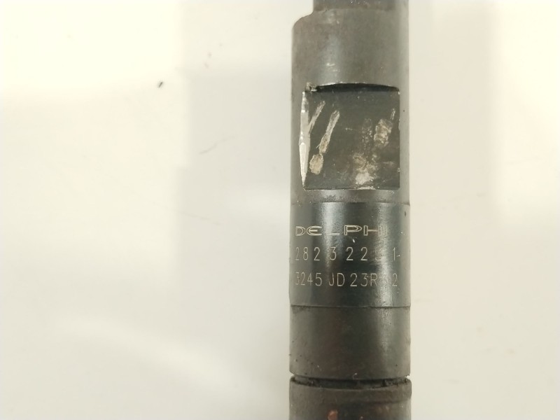 Recambio de inyector para dacia duster ambiance 4x2 referencia OEM IAM 166001137R  28232251