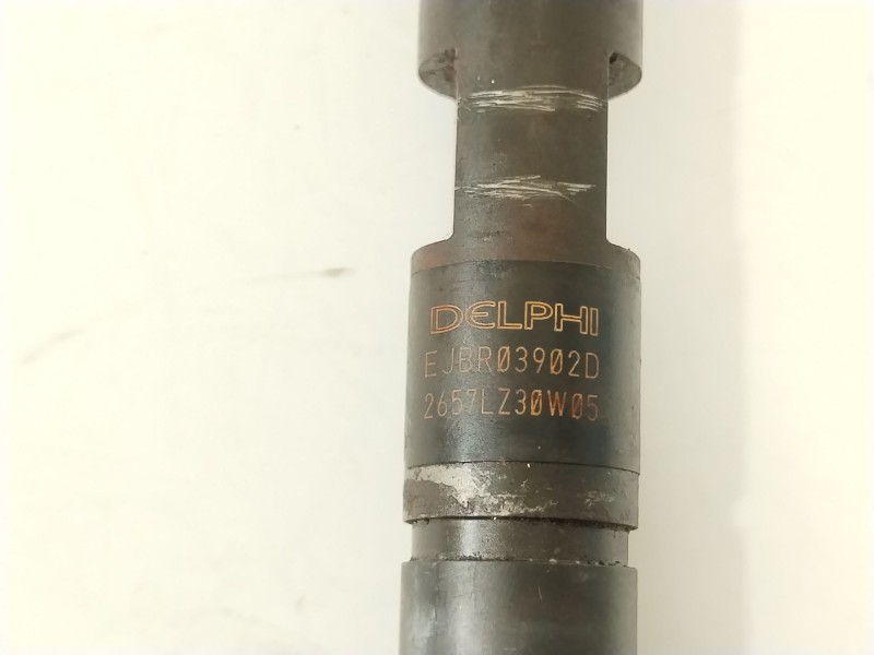 Recambio de inyector para kia carnival / grand carnival iii (vq) 2.9 crdi referencia OEM IAM 338004X400  EJBR03902D