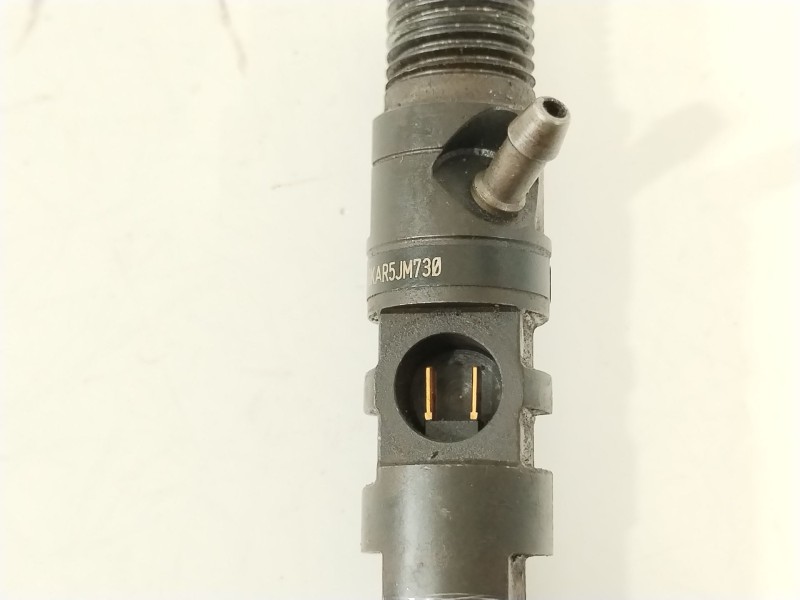 Recambio de inyector para kia carnival / grand carnival iii (vq) 2.9 crdi referencia OEM IAM 338004X400  EJBR03902D