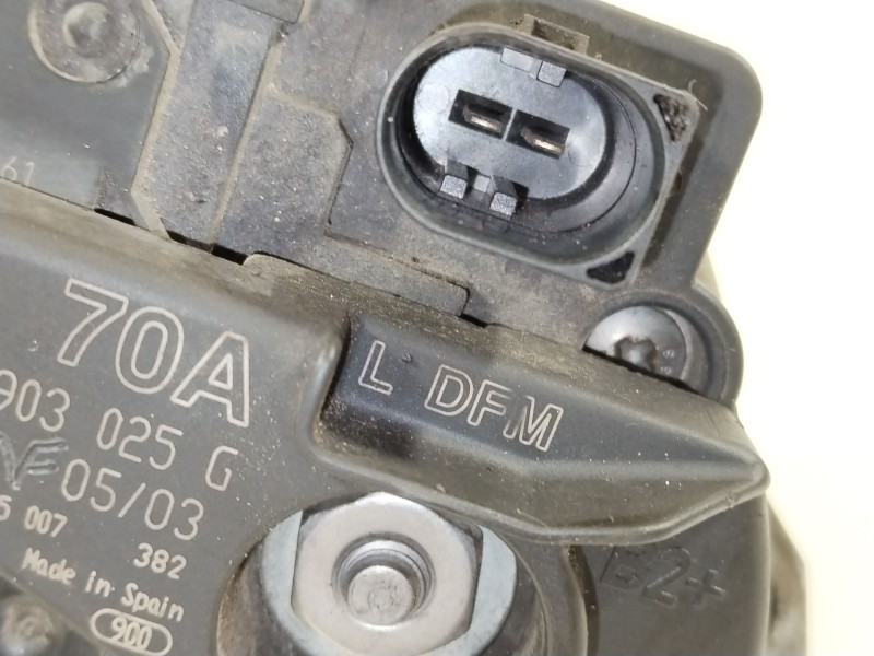 Recambio de alternador para seat ibiza iii (6l1) 1.4 16v referencia OEM IAM 037903025G  
