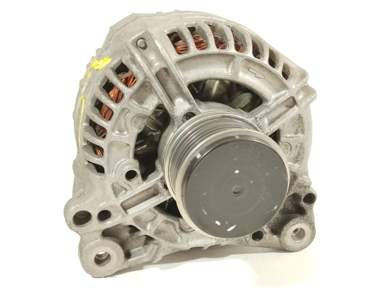 Recambio de alternador para volkswagen golf iv (1j1) 1.9 tdi referencia OEM IAM 028903028E  