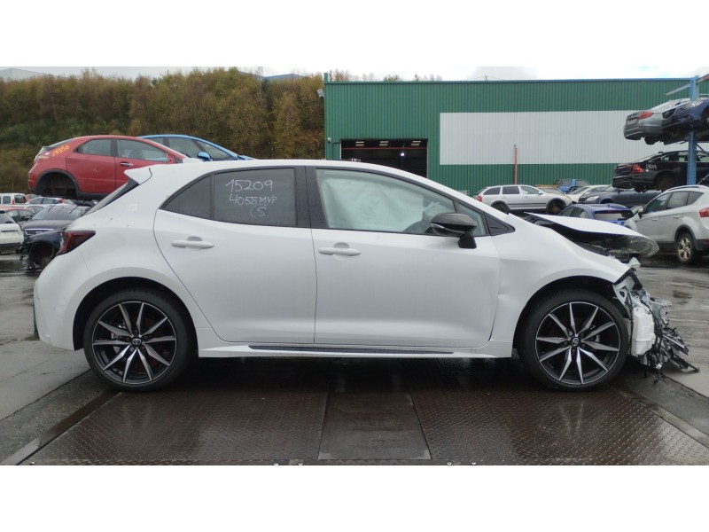 toyota corolla fastback (_e21_) del año 2025