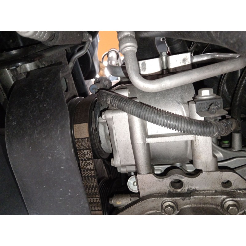 Recambio de compresor aire acondicionado para ford fiesta vi (cb1, ccn) 1.25 referencia OEM IAM 8V5119D629EF  