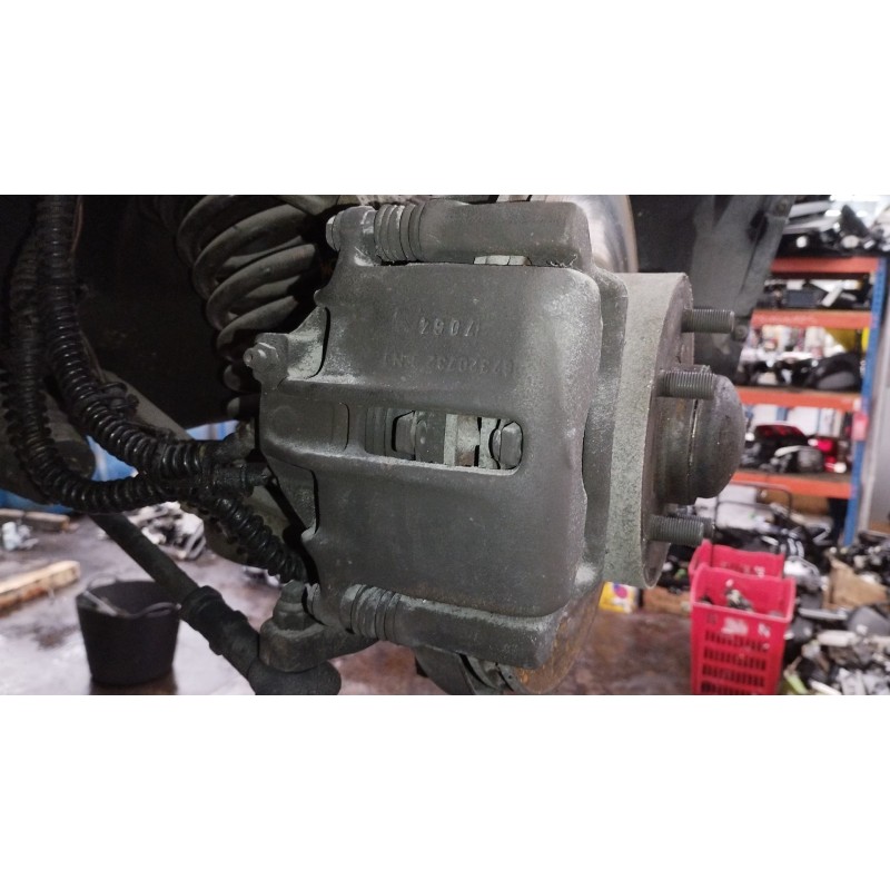 Recambio de pinza freno delantera derecha para jaguar xj (xj40, xj81) 6 3.6 referencia OEM IAM 67320732  XJ40