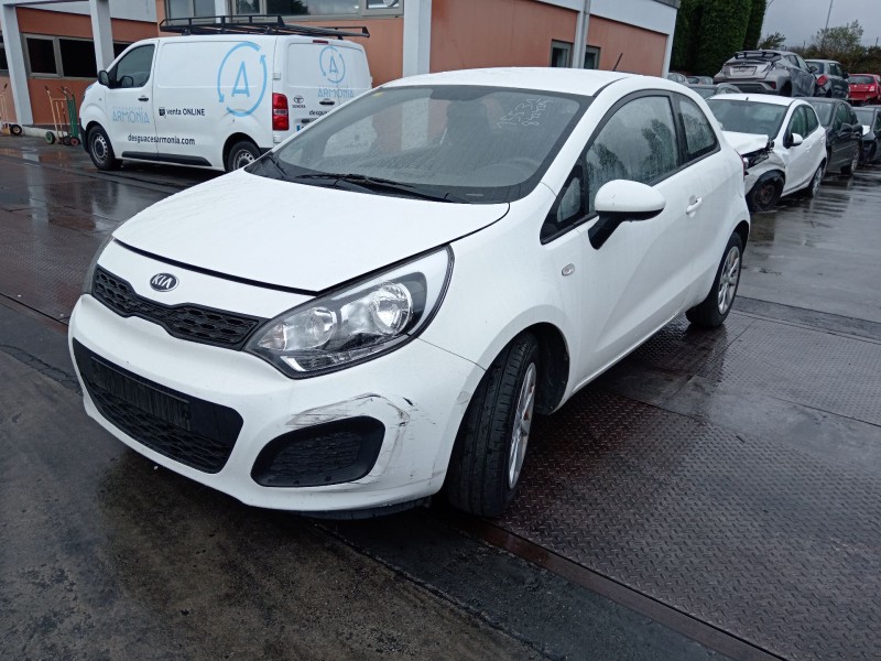 kia rio iii (ub) del año 2015