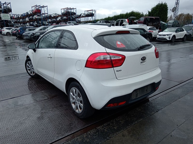 kia rio iii (ub) del año 2015