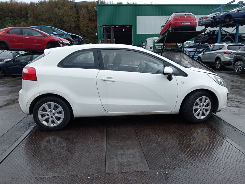 kia rio iii (ub) del año 2015