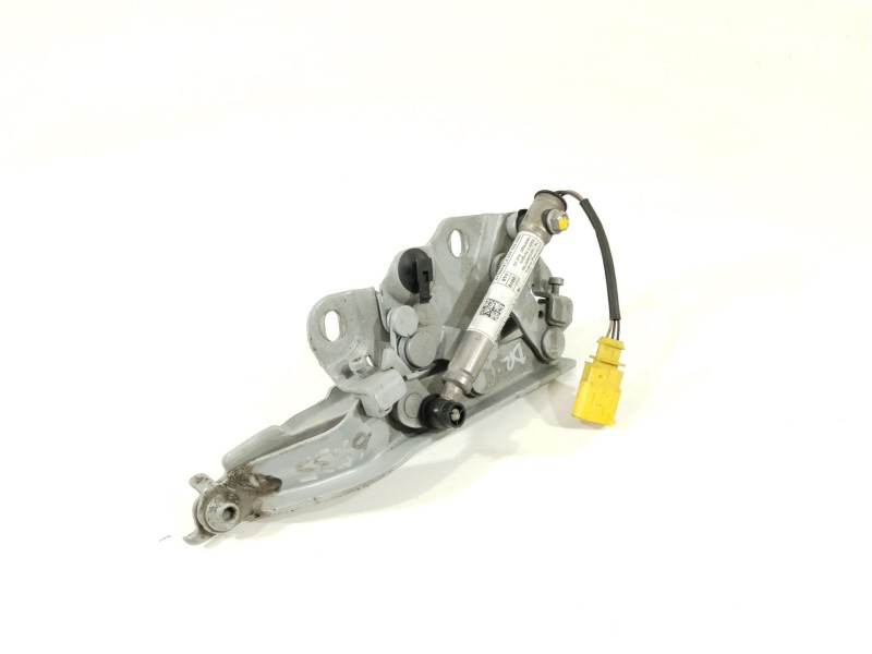 Recambio de bisagra capot delantero derecho para audi a3 sportback (8vf) basic referencia OEM IAM 8V0823302F 8V0823823F 