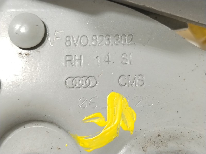 Recambio de bisagra capot delantero derecho para audi a3 sportback (8vf) basic referencia OEM IAM 8V0823302F 8V0823823F 