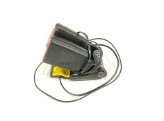 Recambio de enganche cinturon trasero central para opel adam unlimited ecoflex referencia OEM IAM 13357735 34139684A 34139687C 2