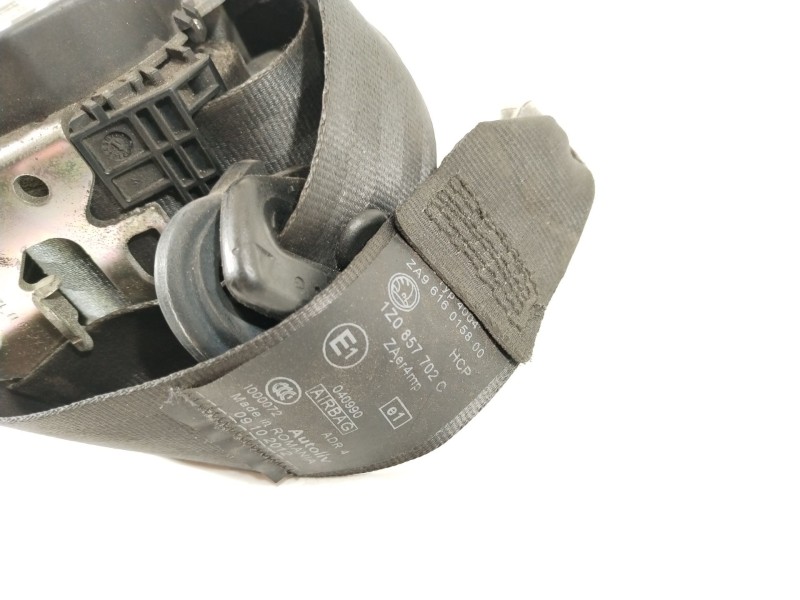 Recambio de cinturon seguridad delantero derecho para skoda octavia berlina (1z3) family referencia OEM IAM 1Z0857702C 602035600