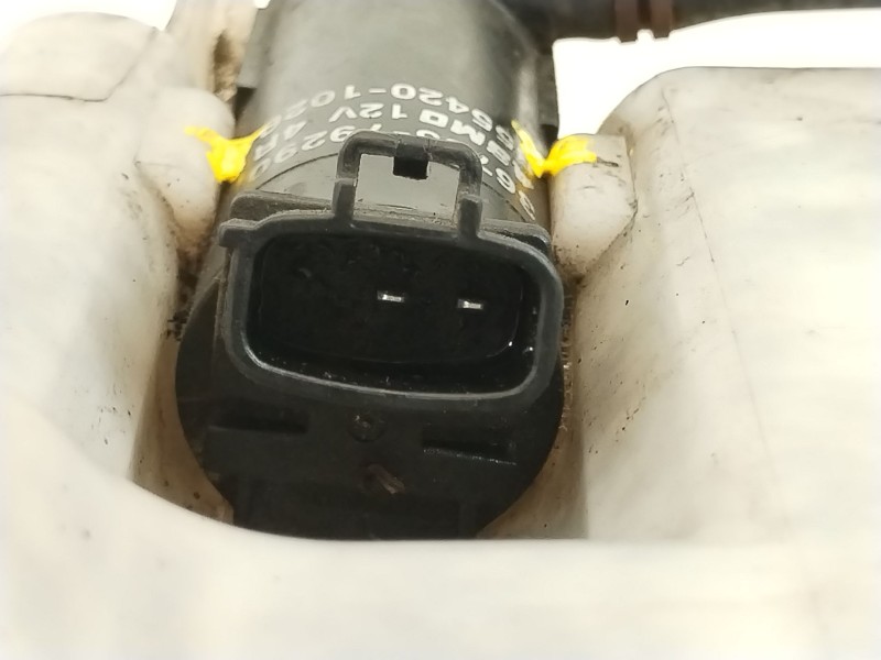 Recambio de deposito limpia para mazda 3 lim. () center-line referencia OEM IAM GHP967480 860142809 3670579290