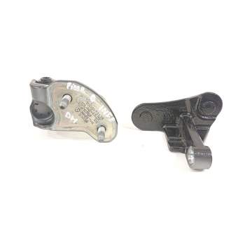 BISAGRA PUERTA A1677304400 A1677304400 A1677304400