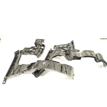 SOPORTE PARAGOLPES TRASERO A2478850500 A2478851900 A2478851800 A2478850400
