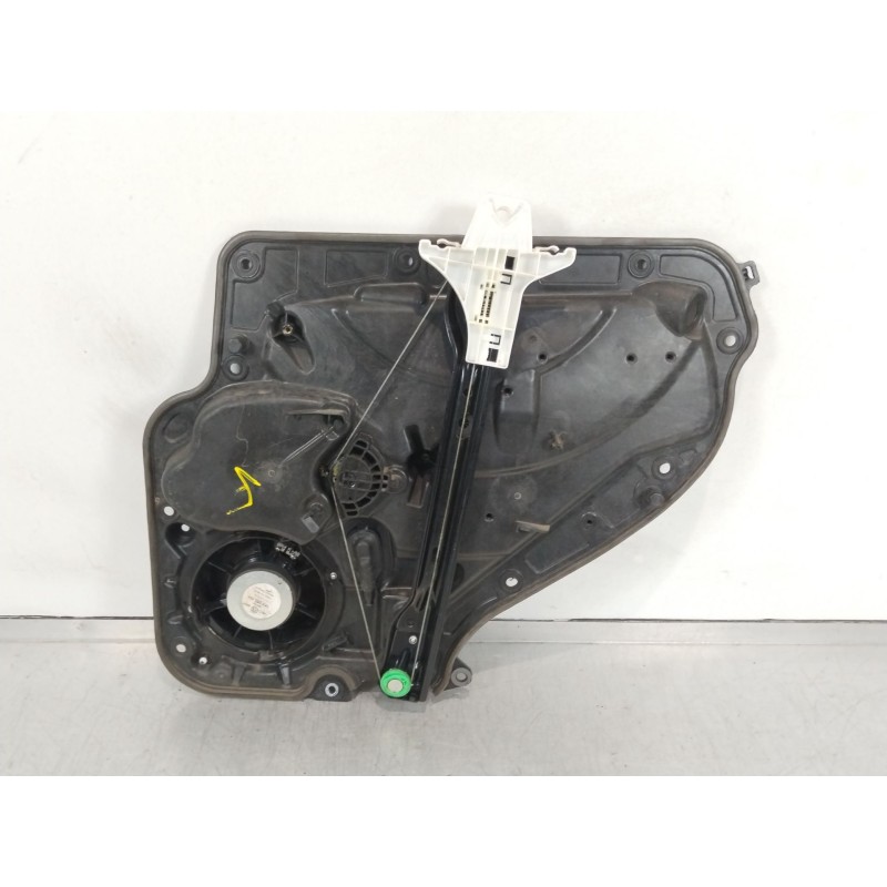 Recambio de elevalunas trasero izquierdo para volkswagen golf vi (5k1) 1.6 tdi referencia OEM IAM 5K4839461 5K0959703D 5K4839729