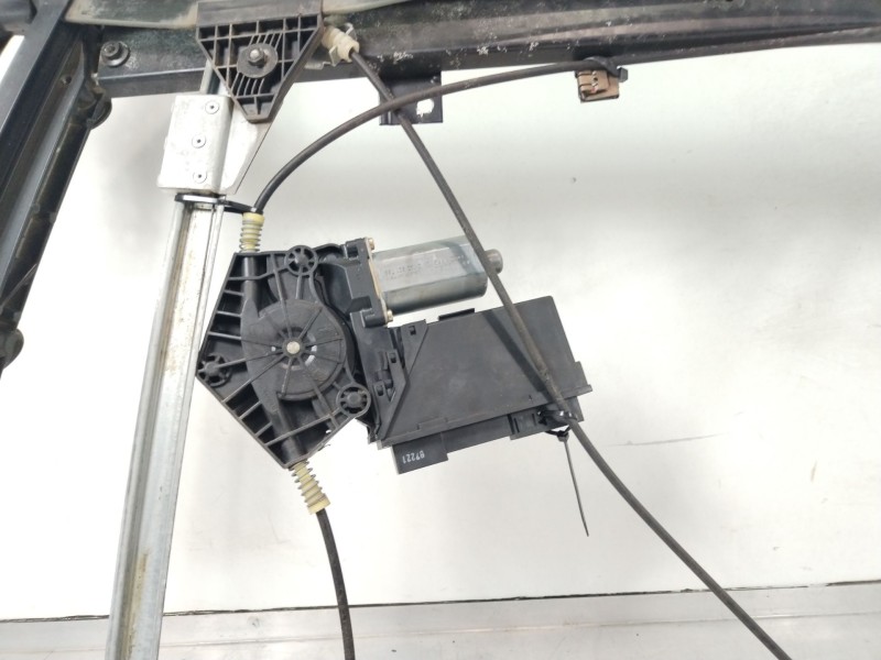 Recambio de elevalunas delantero izquierdo para audi a4 b6 (8e2) 2.5 tdi referencia OEM IAM 8E0837461C 8E1959801 