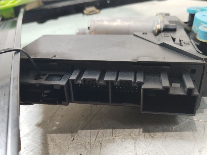 Recambio de elevalunas trasero derecho para audi a4 b6 (8e2) 2.5 tdi referencia OEM IAM 8E0839462A 8E0959802A 